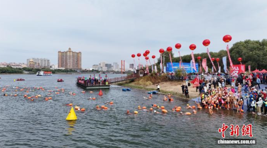 ��ӬF(xi��n)������Ӿʿ��������ˮ����ʯ���� �z