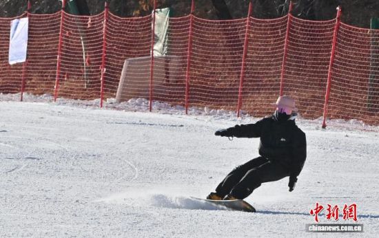 11��21�����L��ɏ��ɽ��ѩ���_��������ѩ�ۺ����w��������� �z